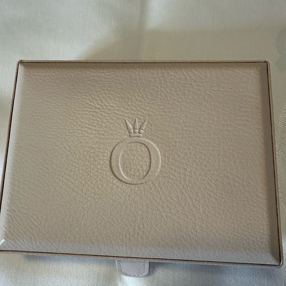Pandora Cream Jewelry Box